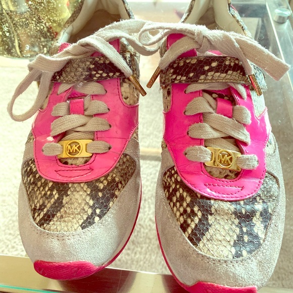 Shoes - ⚡️💖Michael Kors💖⚡️leather sneakers